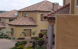 2 Bedroom Cluster in Sterrewag