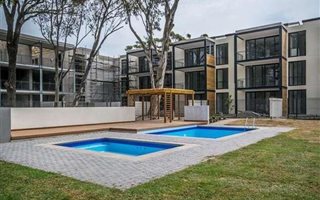 3 Bedroom Apartment in Paardevlei