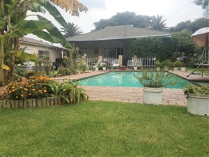 3 Bed House in Selection Park