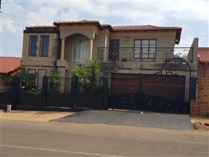 4 Bed House in Soshanguve