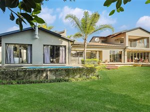5 Bedroom House in Fourways Gardens