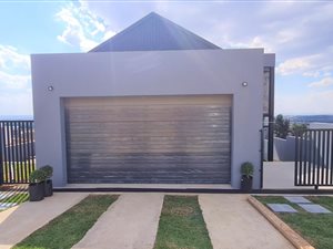 3 Bed House in Featherbrooke Estate
