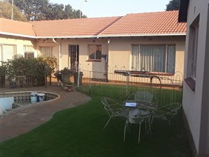 5 Bed House in Anzac
