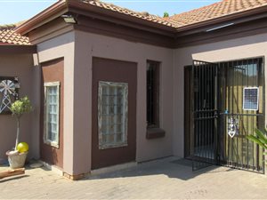 3 Bed House in Brits Central