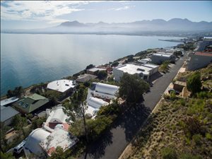 535 m² Land available in Mountainside