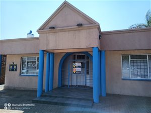 225 m² Office Space in New Redruth