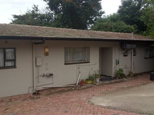 5 Bed House in Pinelands