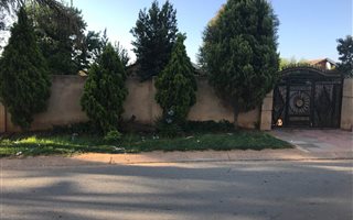 2 Bedroom House in Cosmo City