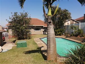 3 Bed House in Montclair