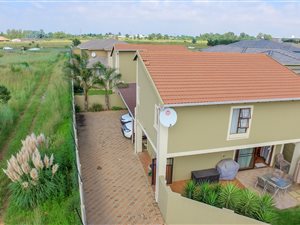 6 Bed House in Parkhaven