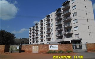 2 Bedroom Apartment in Weavind Park