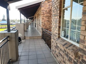 2 Bed Apartment in Comet