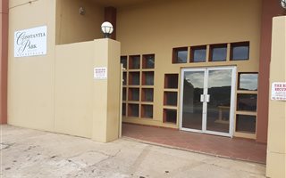 148 m² Office Space in Piet Retief