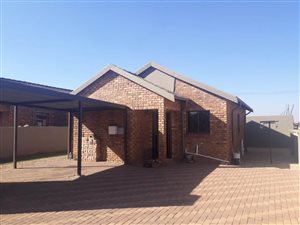 3 Bed House in Daveyton