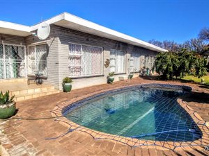 4 Bed House in Casseldale