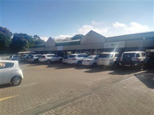460 m² Retail Space in Hillcrest Central