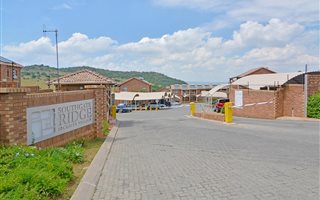 2 Bedroom Apartment in Naturena