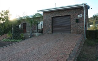 3 Bedroom House in Ladismith