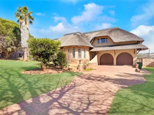 3 Bedroom House in Kloofendal