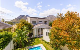 4 Bedroom House in Hout Bay and surrounds