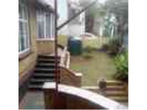 3 Bed House in Kensington