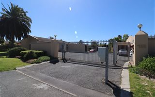 2 Bedroom Townhouse in Blouberg Rise