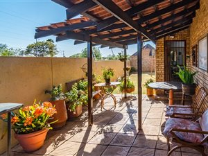 2 Bed Townhouse in Eike Park