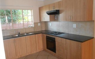 2 Bedroom House in Oos-Einde