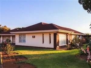 4 Bed House in Three Rivers East