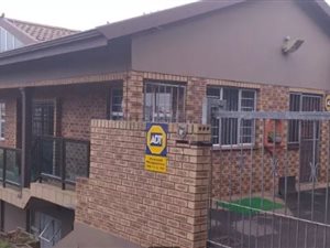 7 Bed House in Clare Hills