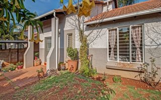 2 Bedroom Townhouse in Weltevreden Park