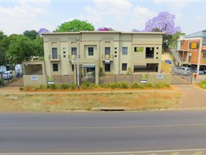 438 m² Office Space in Menlo Park