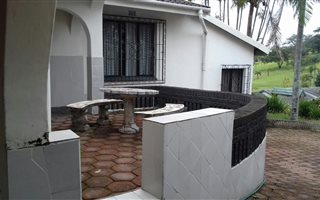 4 Bedroom House in Woodhurst