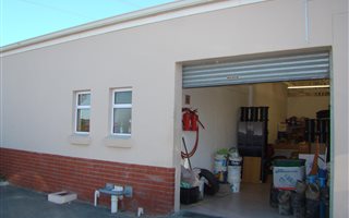 170 m² Commercial space in Somerset Ridge