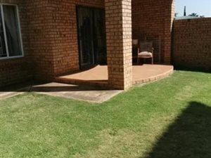 2 Bed Townhouse in Lyttelton Manor