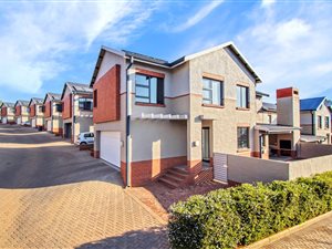 3 Bed Townhouse in The Hills