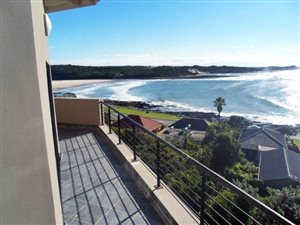 3 Bed Apartment in Gonubie