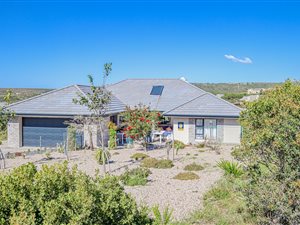 3 Bed House in Island View