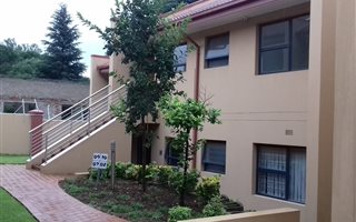 2 Bedroom Townhouse in Bedfordview