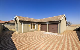 3 Bedroom House in Dawnpark