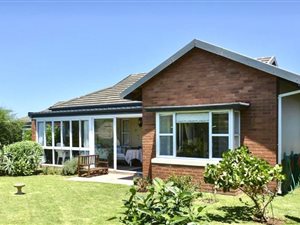 2 Bed House in St Johns Village