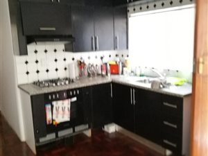1.5 Bed Garden Cottage in Eastwood