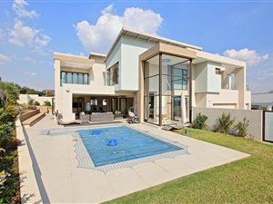 4 Bed House in Waterfall Country Estate