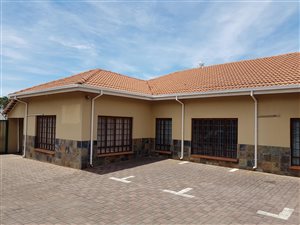 12 m² Commercial space in Colbyn