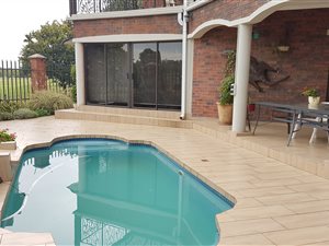 4 Bed Cluster in Lakefield