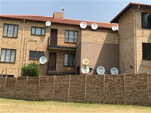 2 Bed Townhouse in Tulisa Park