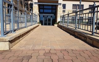 364 m² Commercial space in Atholl