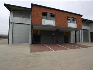180 m² Commercial space in Cornubia