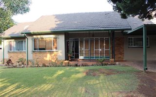 4 Bedroom House in Weavind Park