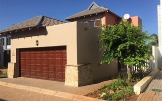 2 Bedroom House in The Islands Estate